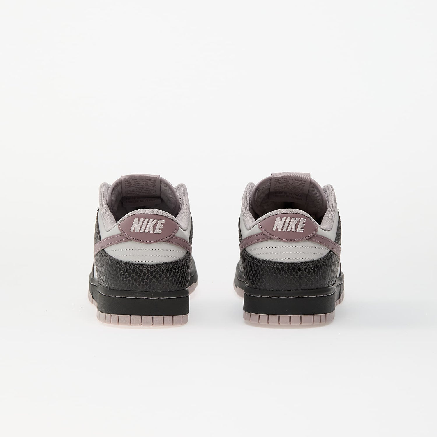 Nike Dunk Low SE